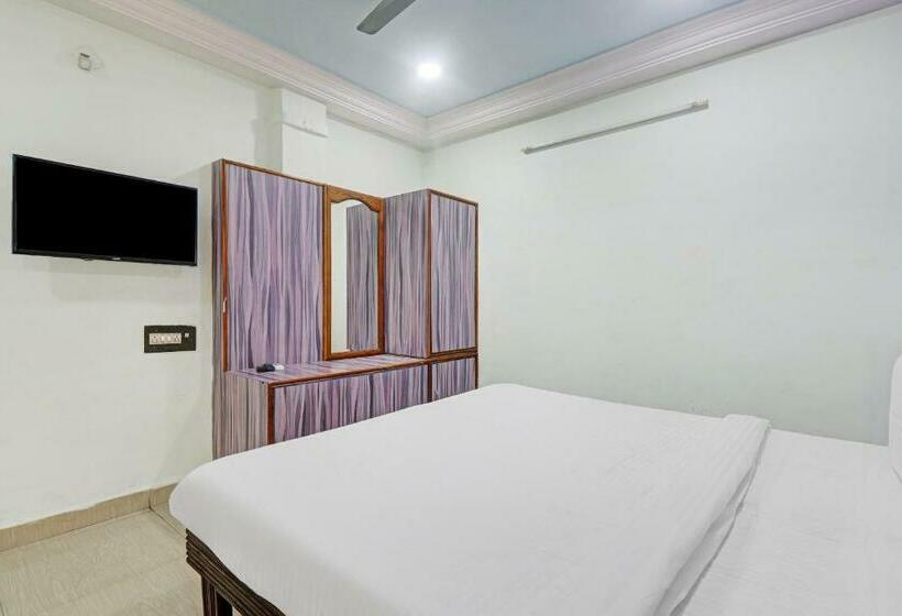 Collection O 84540 Hotel Sindhu