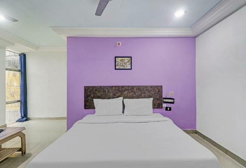 Collection O 84540 Hotel Sindhu