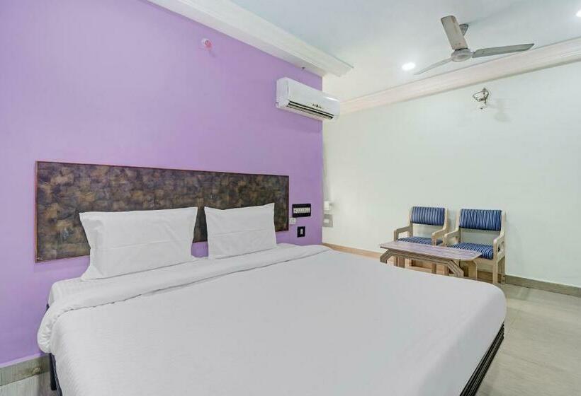 Collection O 84540 Hotel Sindhu