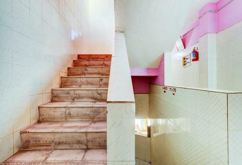 בית מלון כפרי Oyo 84462 Sri Ranga Pilgrim House