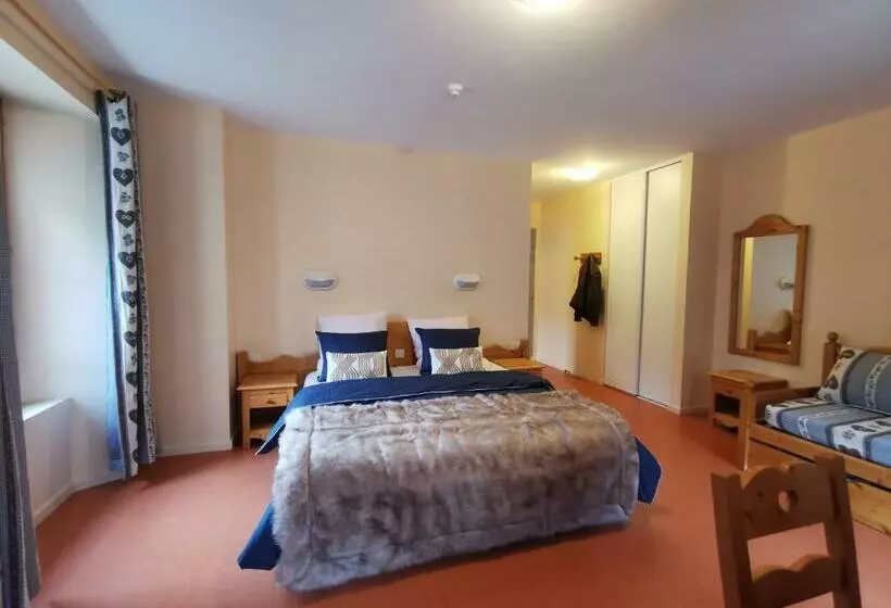 Hotelli Auberge Du Freney