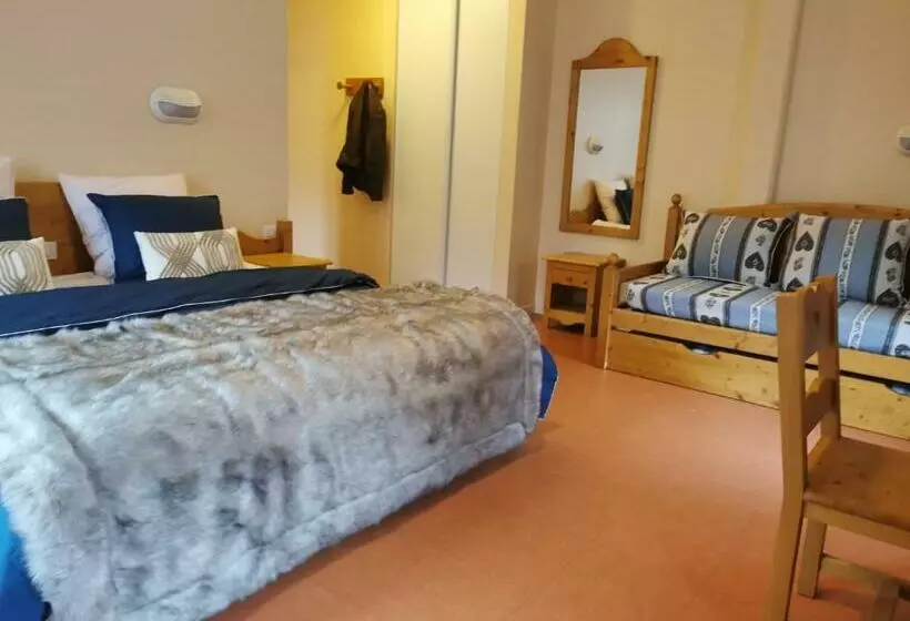 Hotelli Auberge Du Freney