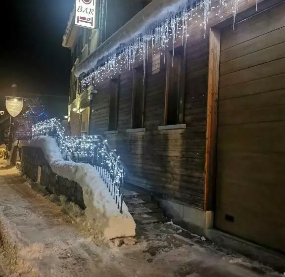 Hotelli Auberge Du Freney
