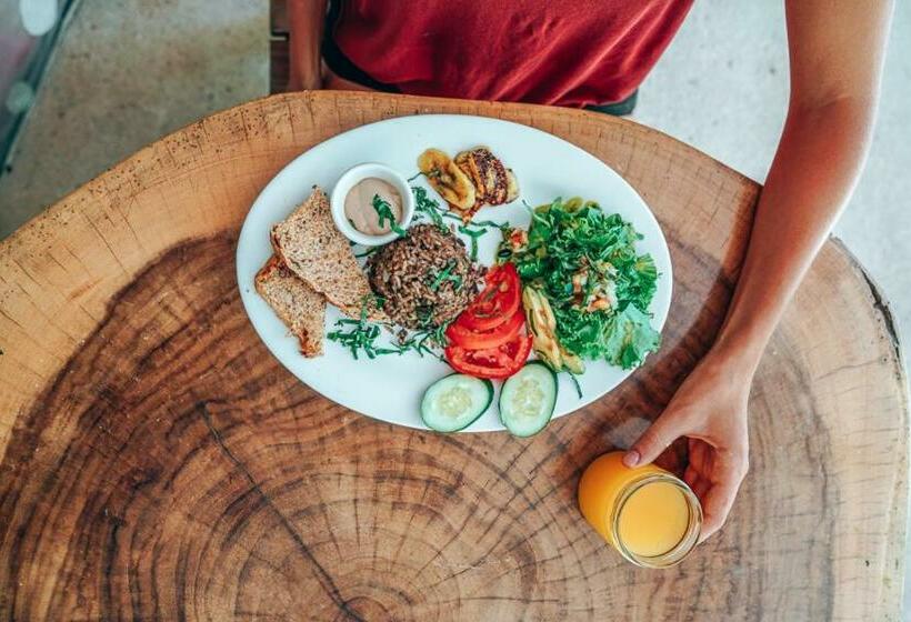 Iluminar Beachfront Suites