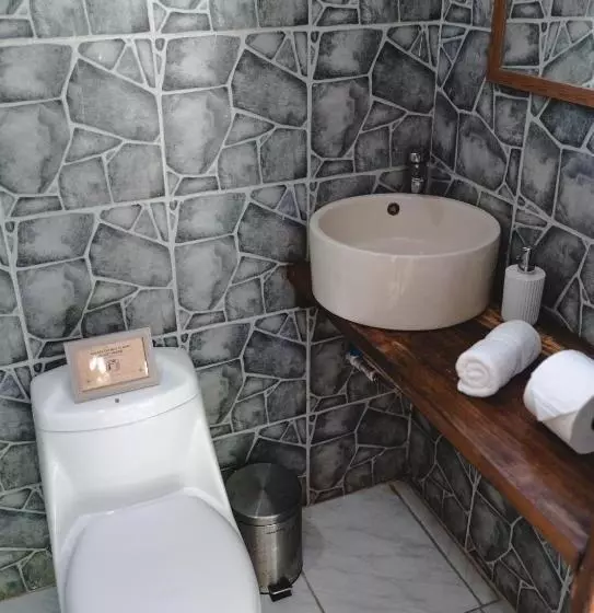 ペンション Cuatro Vientos Lodge & Apartments