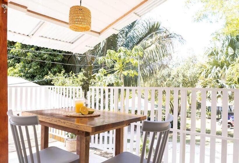 پانسیون Cuatro Vientos Lodge & Apartments