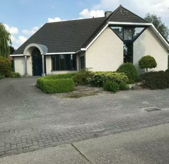 Aamiaismajoitus (B&B) Hazegewoud