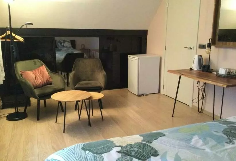 Aamiaismajoitus (B&B) Hazegewoud