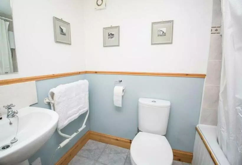 Aamiaismajoitus (B&B) The Old Boathouse