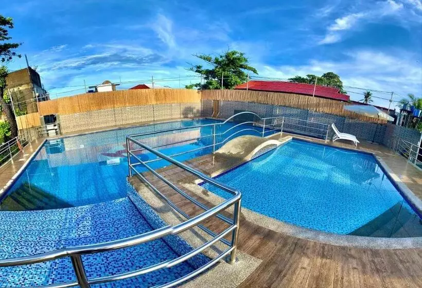 Hip Nautic Beach Resort Powered By Cocotel