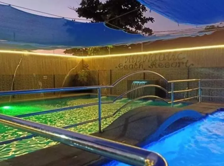 Hip Nautic Beach Resort Powered By Cocotel