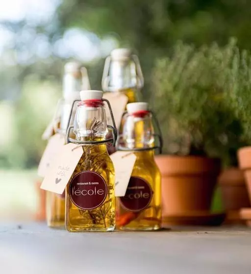 Hotelli Ecole Olargues   Chambres & Restaurant   Teritoria