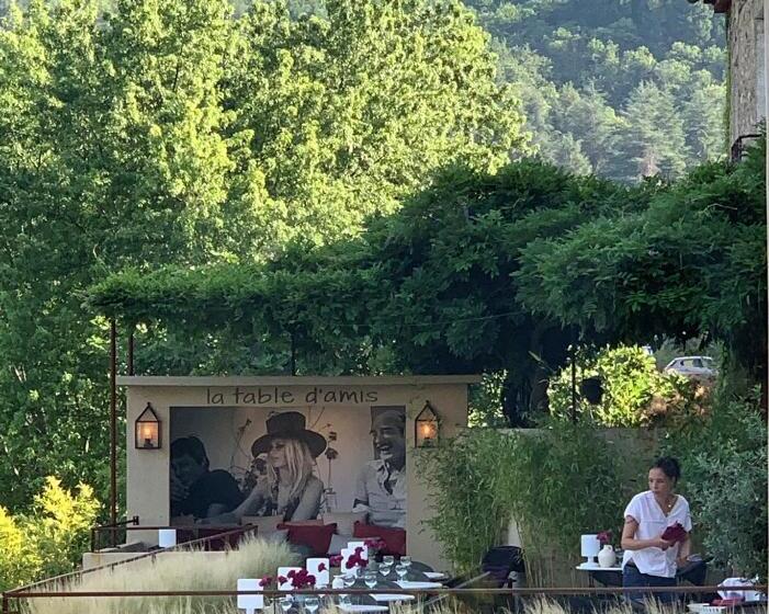 בית מלון כפרי Ecole Olargues Chambres & Restaurant Teritoria