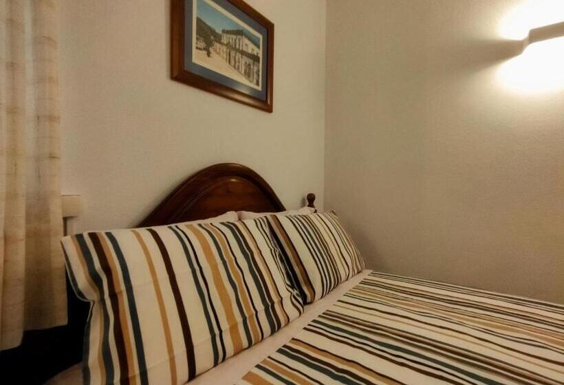 بنسيون Casa Hóspedes Polido