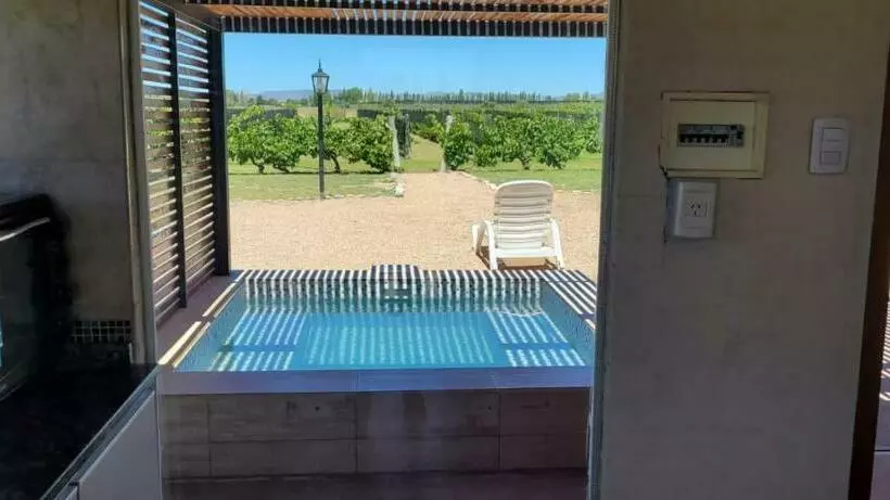 پانسیون Martyniuk Lodges Entre Viñedos