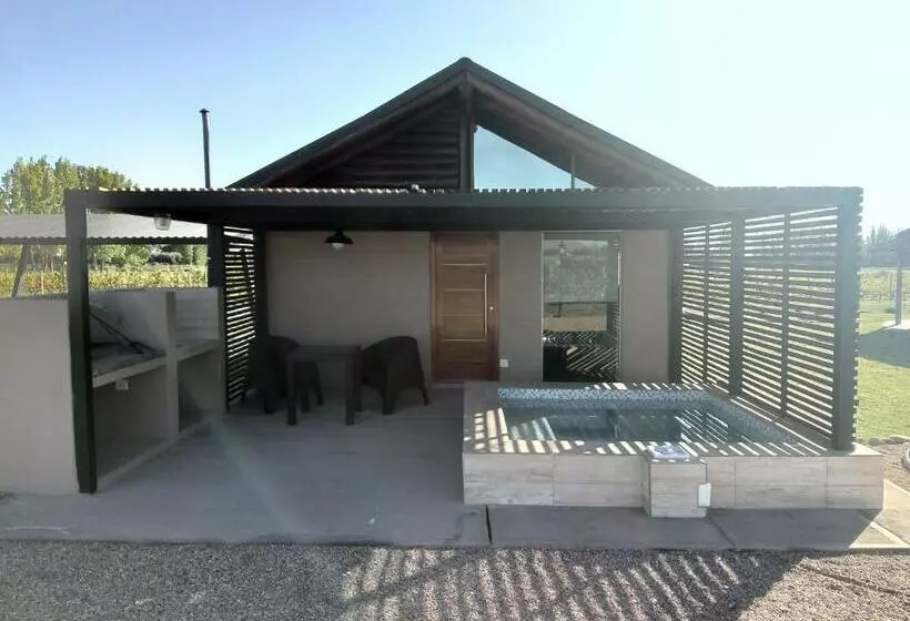 پانسیون Martyniuk Lodges Entre Viñedos