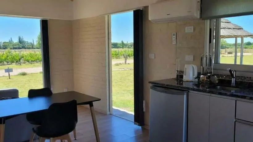 پانسیون Martyniuk Lodges Entre Viñedos