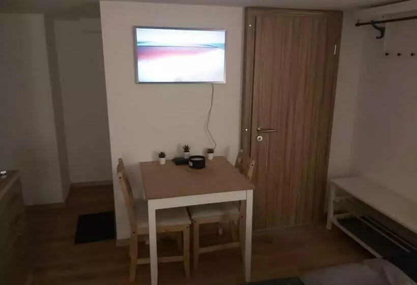 Rössli Self Check In 24 7 Free Parking