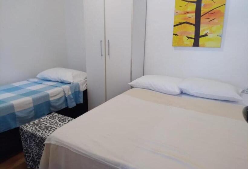 Regiane Beach Pousada Hostel