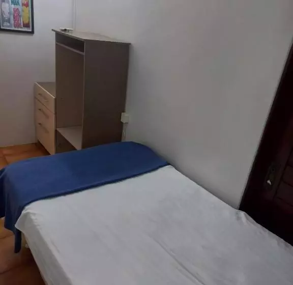 Regiane Beach Pousada Hostel