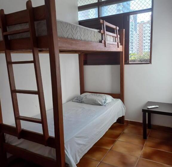Regiane Beach Pousada Hostel