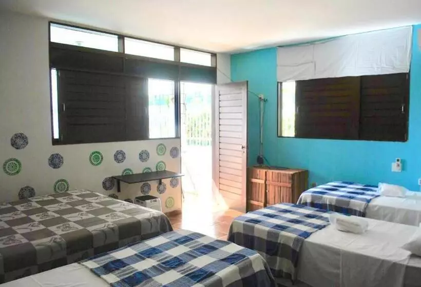 Regiane Beach Pousada Hostel