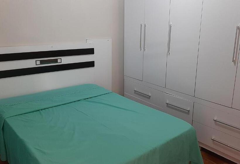 Regiane Beach Pousada Hostel