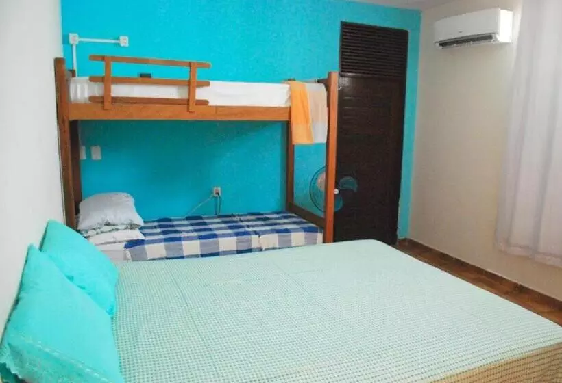 Regiane Beach Pousada Hostel