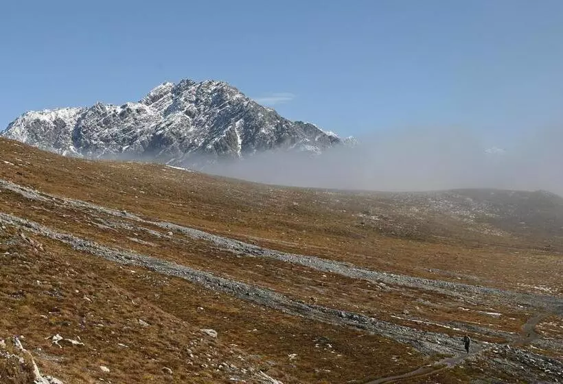 ユースホステル Familiehotel La Randulina