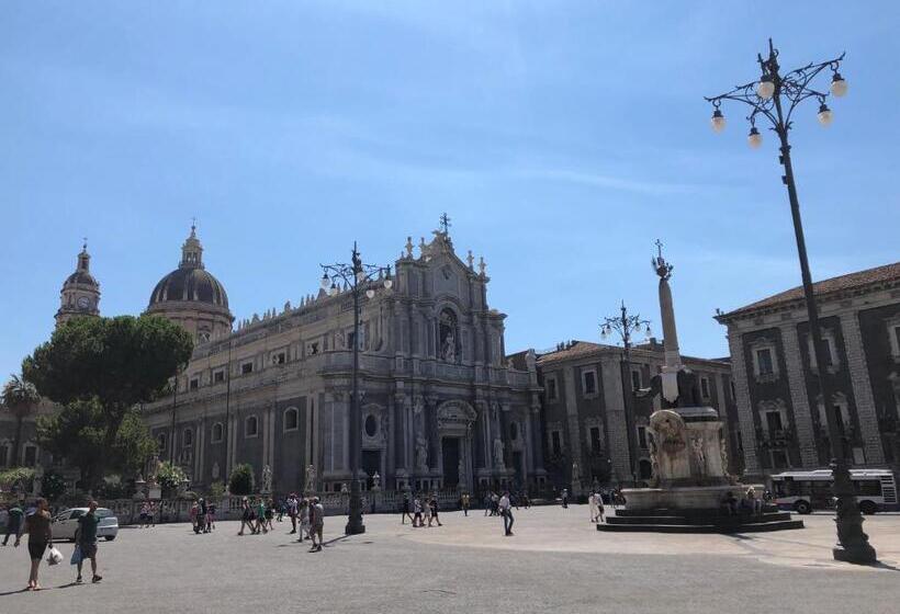 تختخواب و صبحانه Catania Sun & Sea