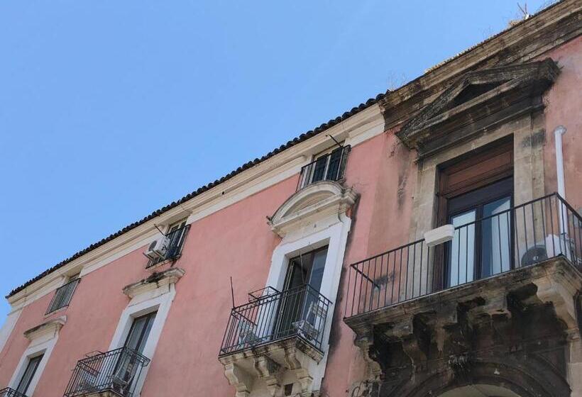 تختخواب و صبحانه Catania Sun & Sea