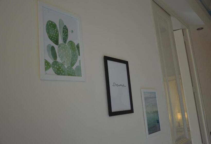 تختخواب و صبحانه Catania Sun & Sea