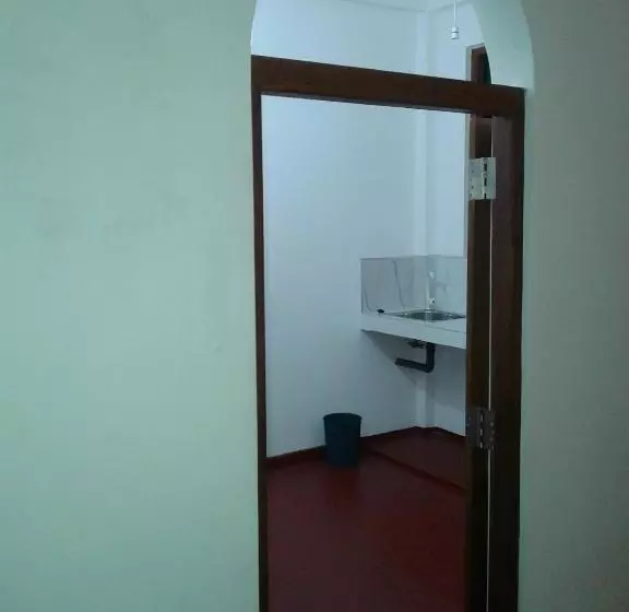 Aamiaismajoitus (B&B) Vivid Lanka