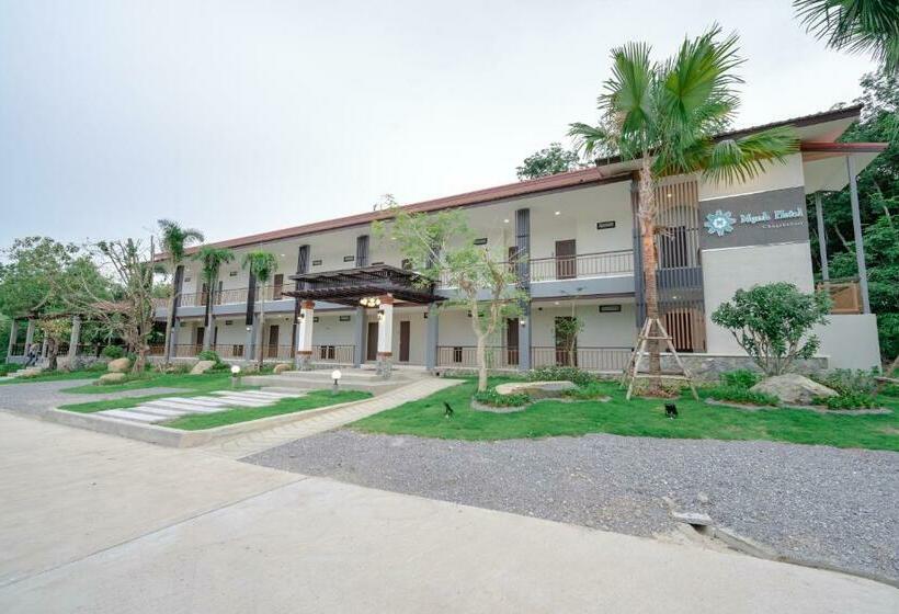 Myrrh Hotel Chanthaburi