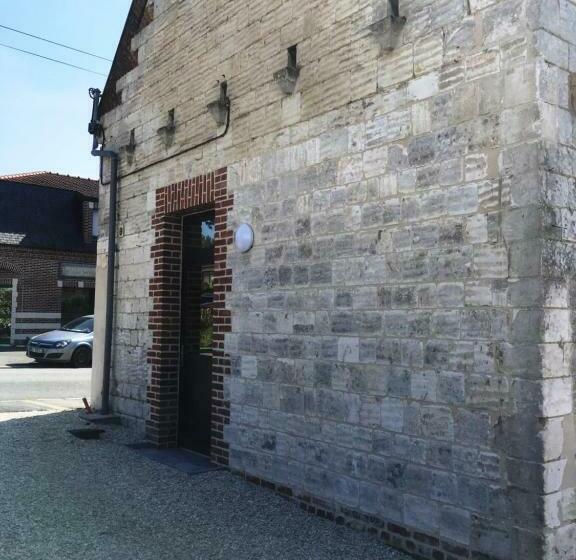 ペンション Gite De Sejour La Grange De Théophile