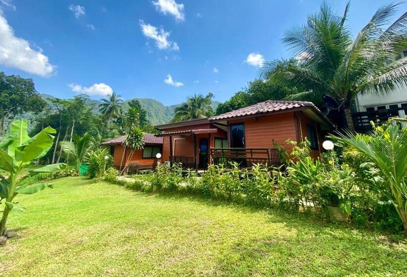 Пансион Guesthouse 88 Phang Nga