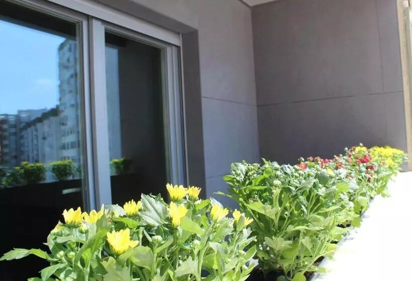 پانسیون Lx Art Flats | Flat Two