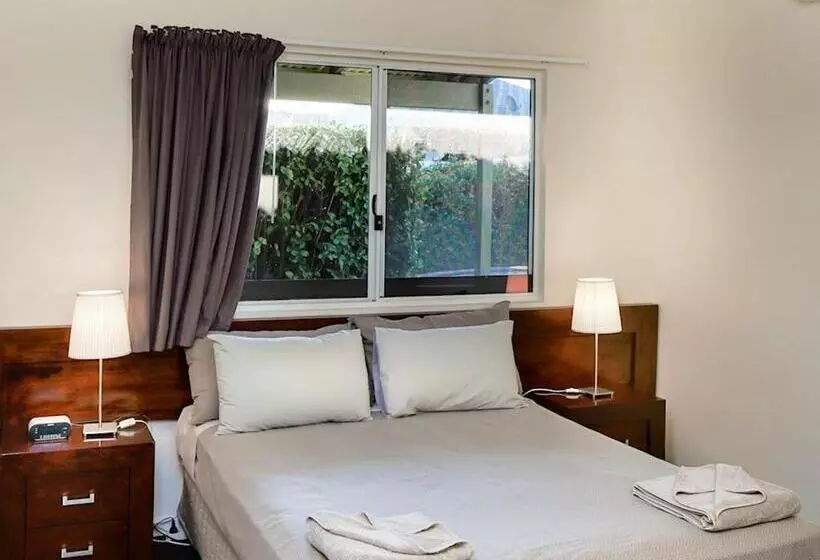 Cable Beachside Villas