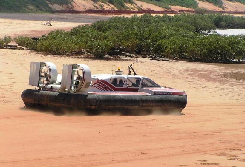 Cable Beachside Villas