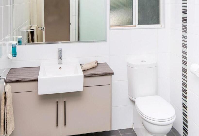 Cable Beachside Villas