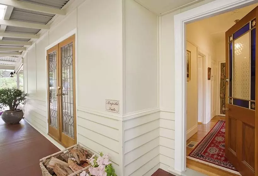 호텔 Adeline Bed And Breakfast