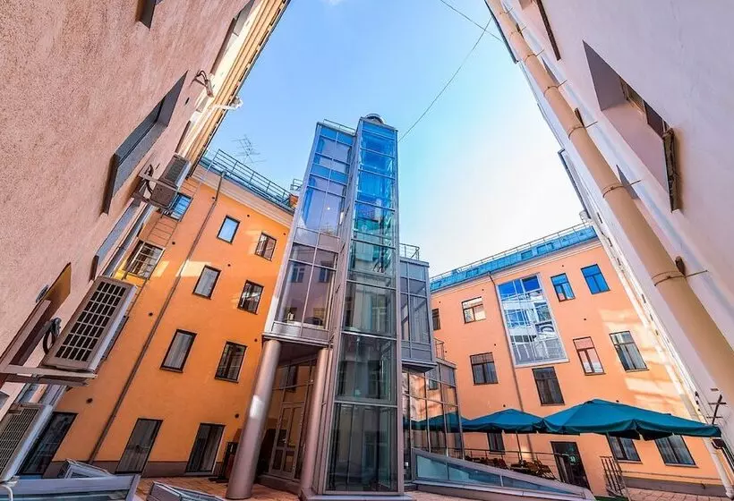 호텔 Cronwell Inn Stremyannaya