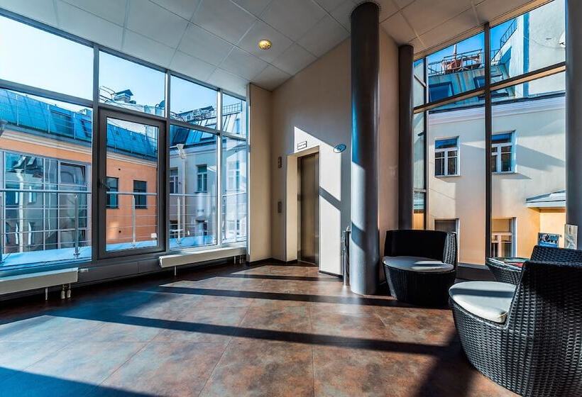 فندق Cronwell Inn Stremyannaya