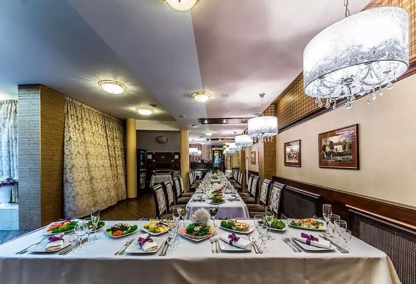 호텔 Cronwell Inn Stremyannaya