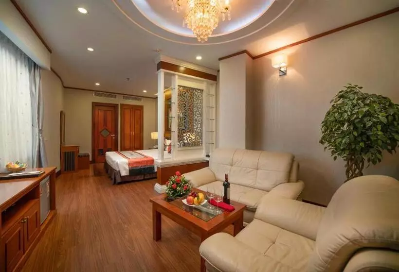 هتل Hanoi La Rosa