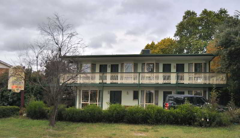 Отель Miranda Lodge