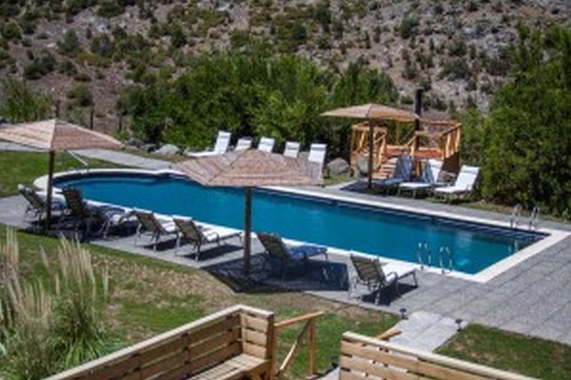 فندق Noi Puma Lodge