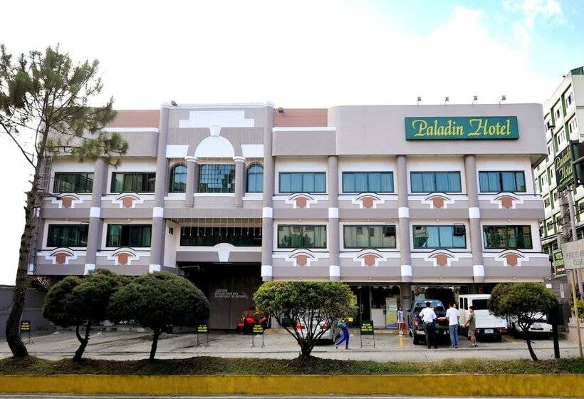 Отель Paladin