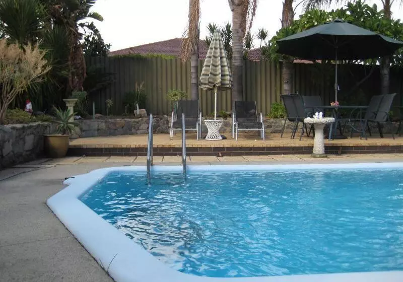 Hotel Palms Bed & Breakfast