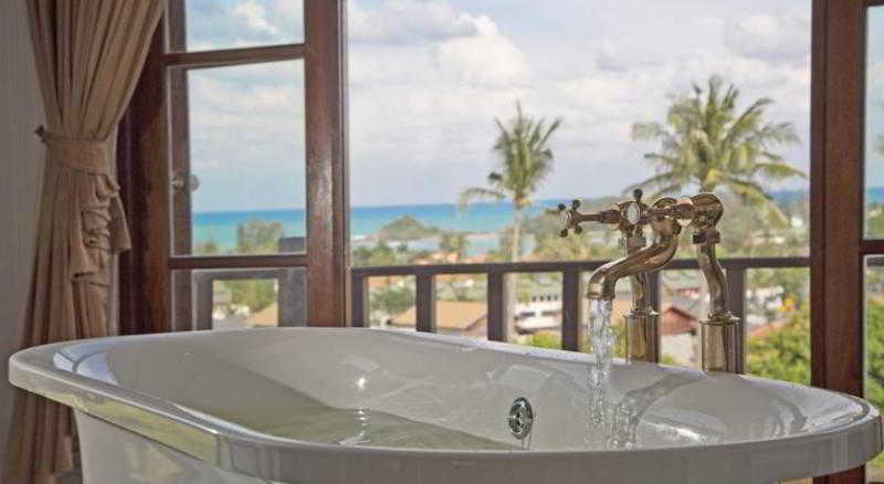 هتل Paradise Island Estate